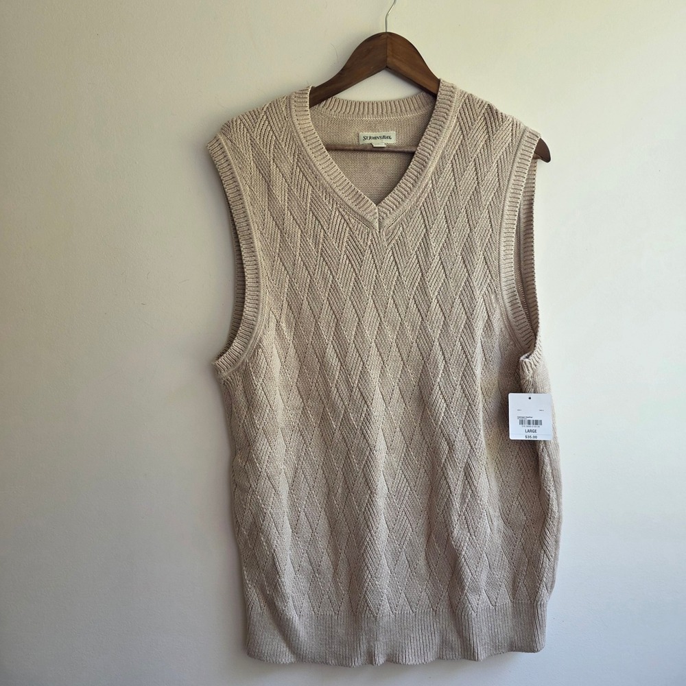 St Johns Bay Mens V-Neck Cable Knit Sweater Vest Oatmeal Heather Beige Large NWT